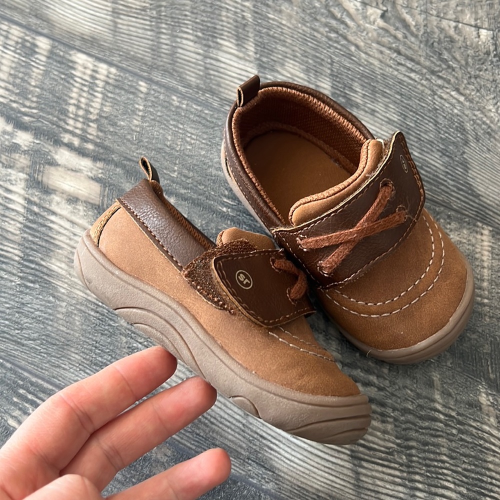Stride Rite boy shoes Hampton size 5 baby boy brown color gently used - Picture 2 of 8